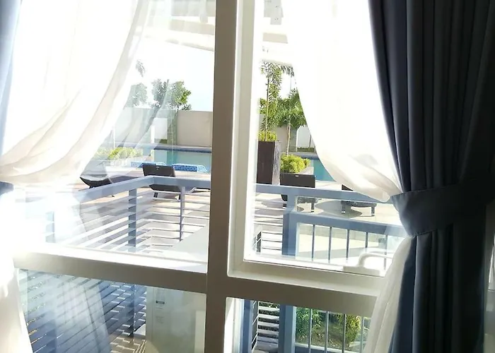 High Ceiling By The Pool With Wi-fi And Netflix Lapu-Lapu City