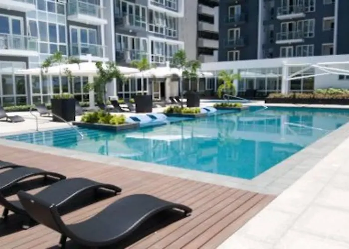 High Ceiling By The Pool With Wi-fi And Netflix Aparthotel Lapu-Lapu City