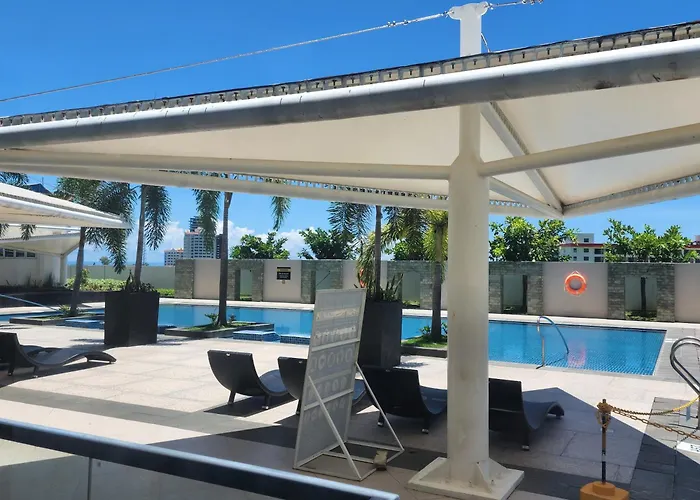 High Ceiling By The Pool With Wi-fi And Netflix Lapu-Lapu City